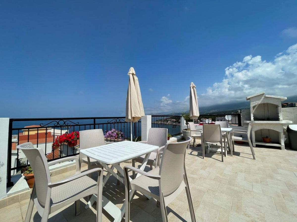 Apartments Tina Утєха Екстер'єр фото
