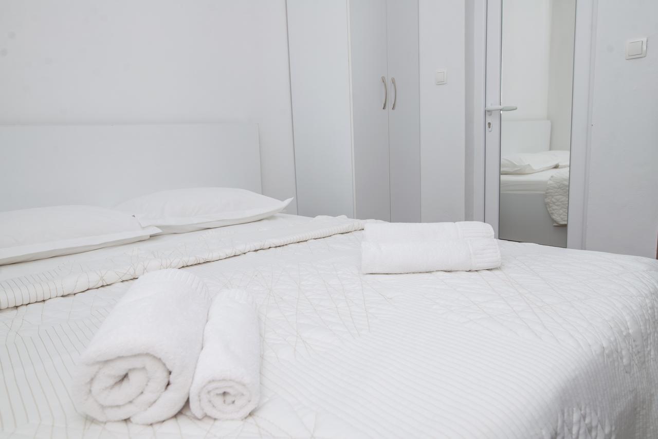 Apartments Tina Утєха Екстер'єр фото