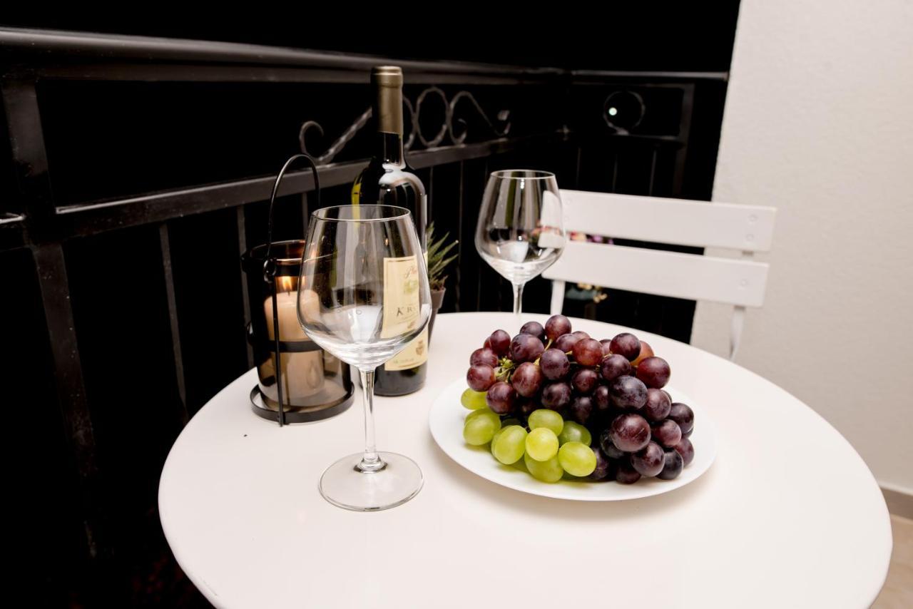 Apartments Tina Утєха Екстер'єр фото